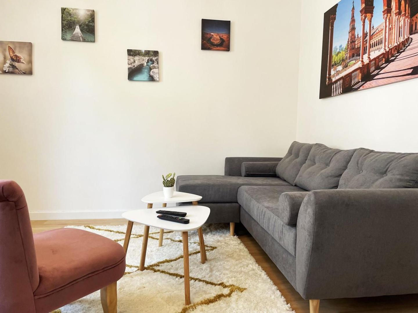 Au Bord De L'eure - Free Parking Apartment