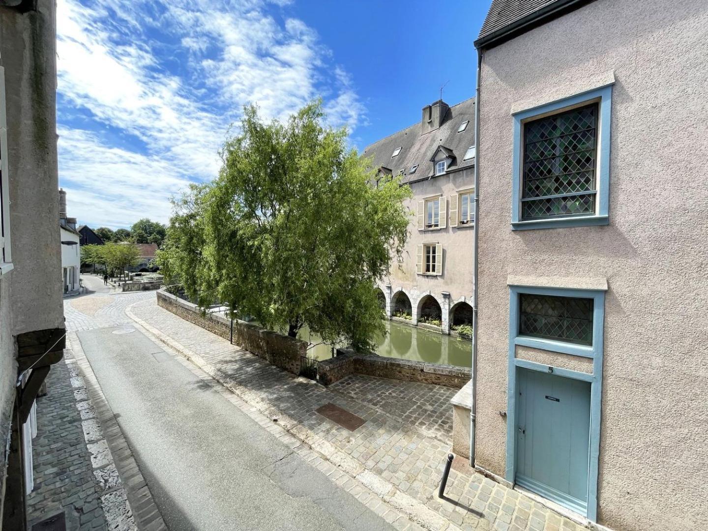 Au Bord De L'eure - Free Parking Apartment *